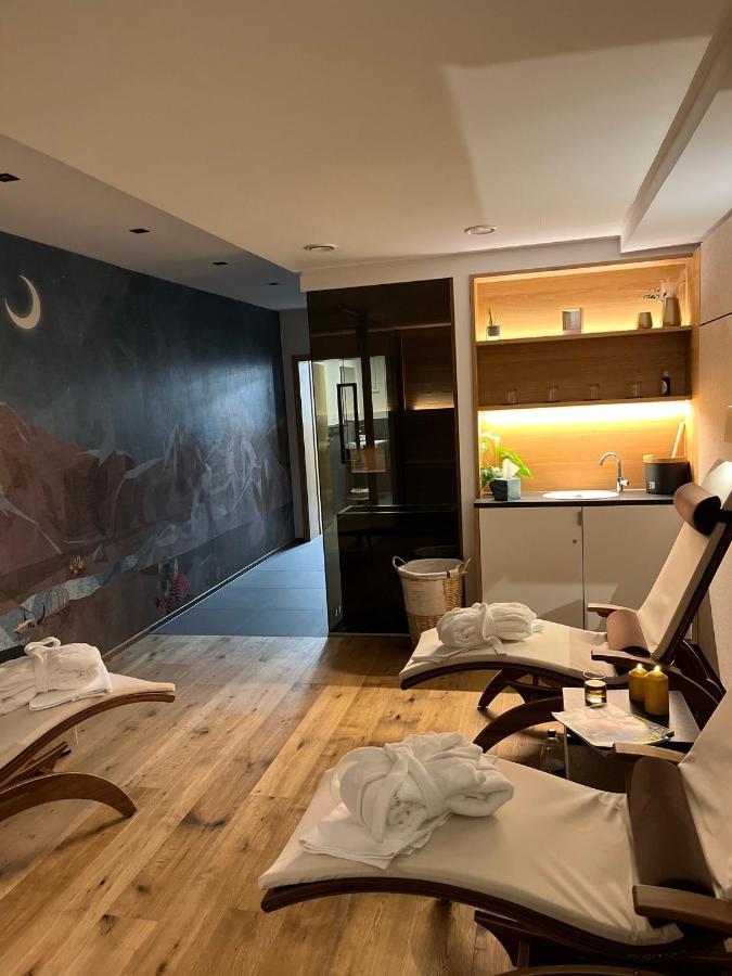 Bader Suites ガルミッシュ・パルテンキルヒェン エクステリア 写真